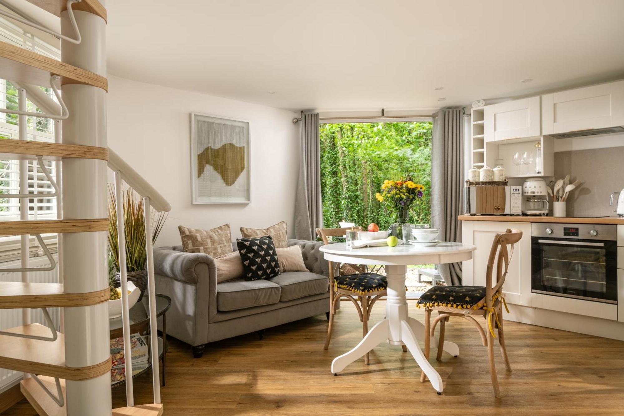 ブランドフォード・フォーラム Honeycombe - Treehouse In The Heart Of Dorsetヴィラ エクステリア 写真