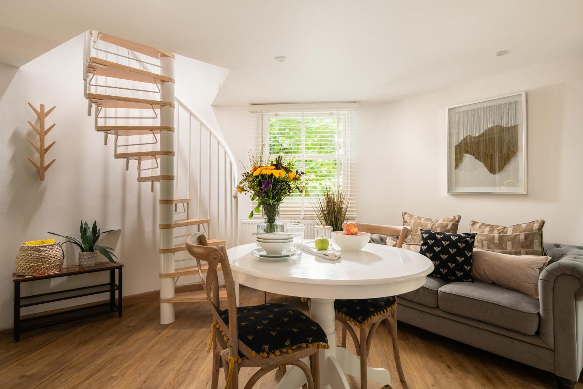 ブランドフォード・フォーラム Honeycombe - Treehouse In The Heart Of Dorsetヴィラ エクステリア 写真