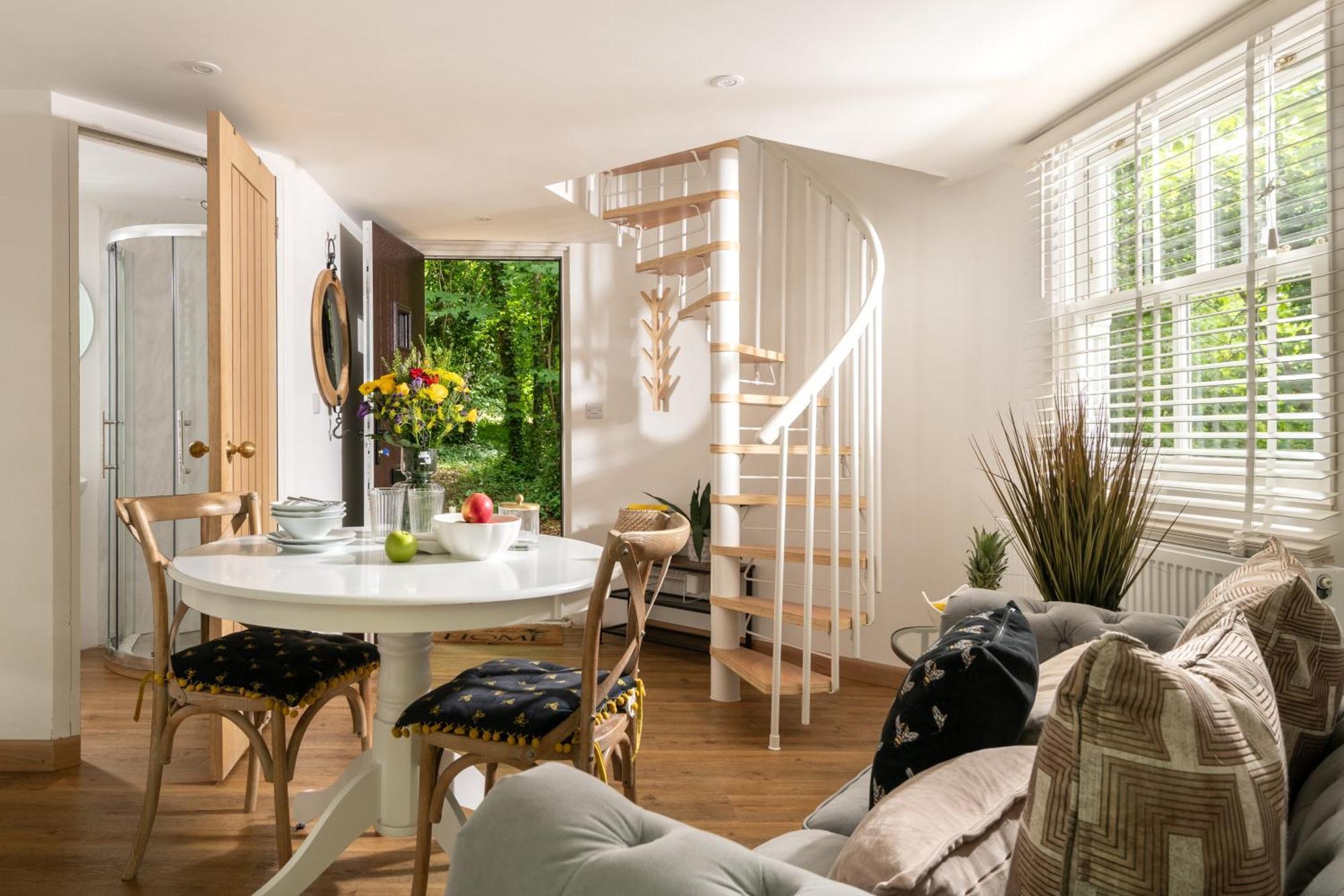ブランドフォード・フォーラム Honeycombe - Treehouse In The Heart Of Dorsetヴィラ エクステリア 写真
