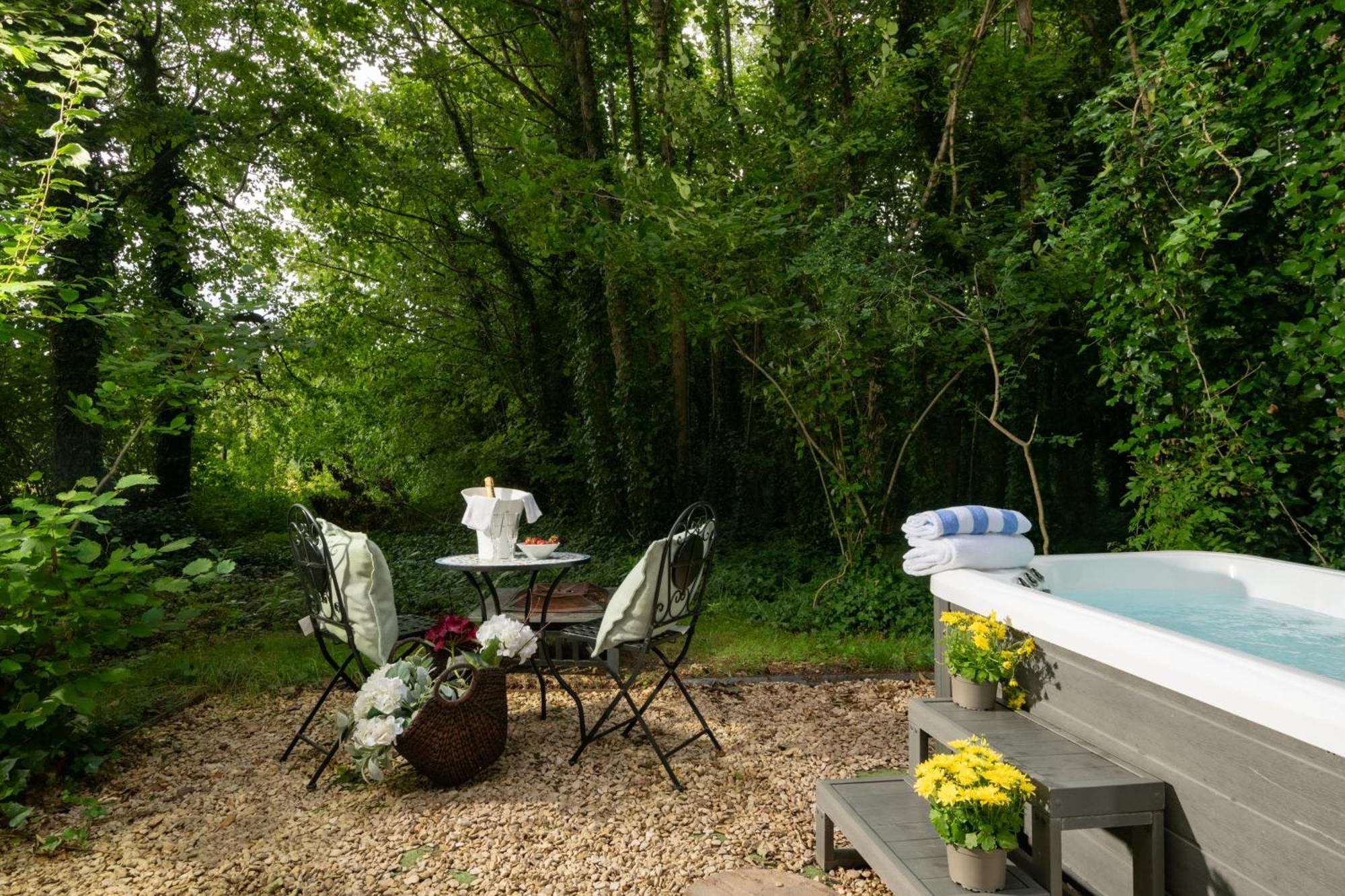 ブランドフォード・フォーラム Honeycombe - Treehouse In The Heart Of Dorsetヴィラ エクステリア 写真